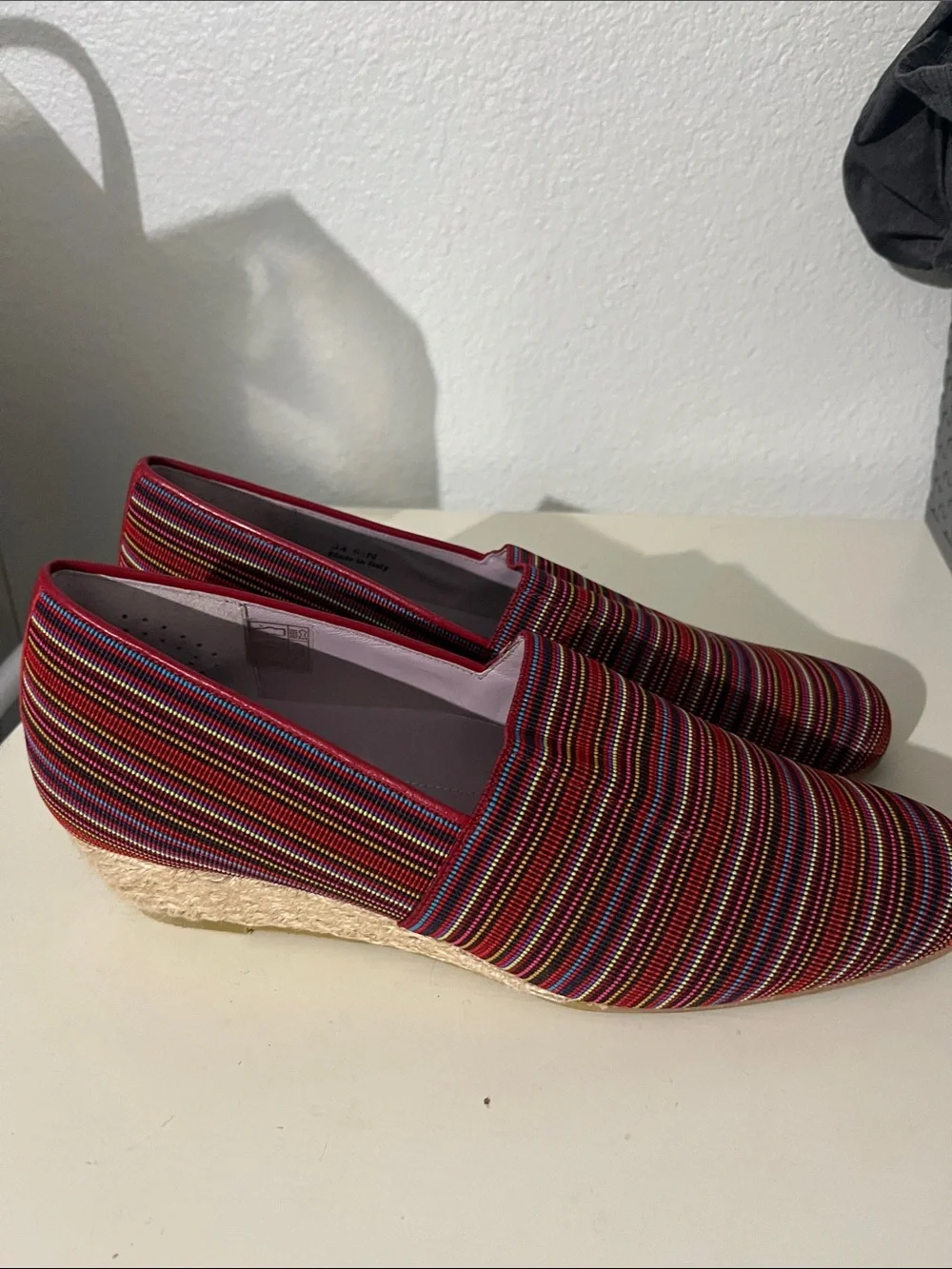 New SAS Becky Women’s Jute-Wrapped Wedge Red Rainbow 9.5 Narrow NWOT